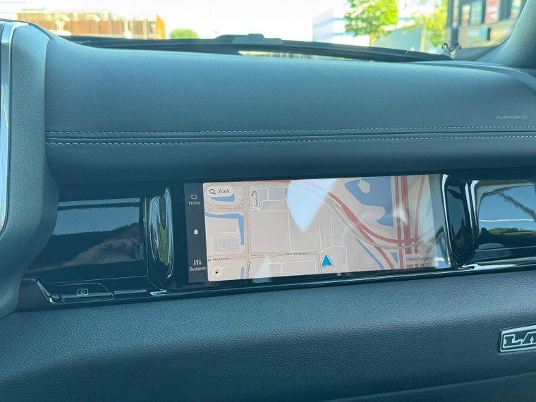 Vehicle Image 13