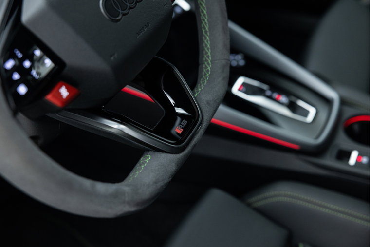 Vehicle Image 37