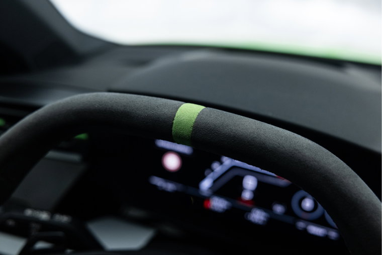 Vehicle Image 38