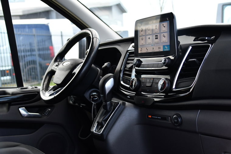 Vehicle Image 15