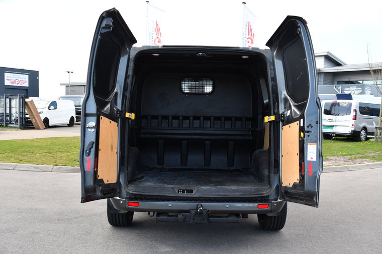 Vehicle Image 35