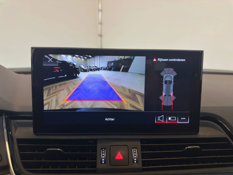 Vehicle Image 36