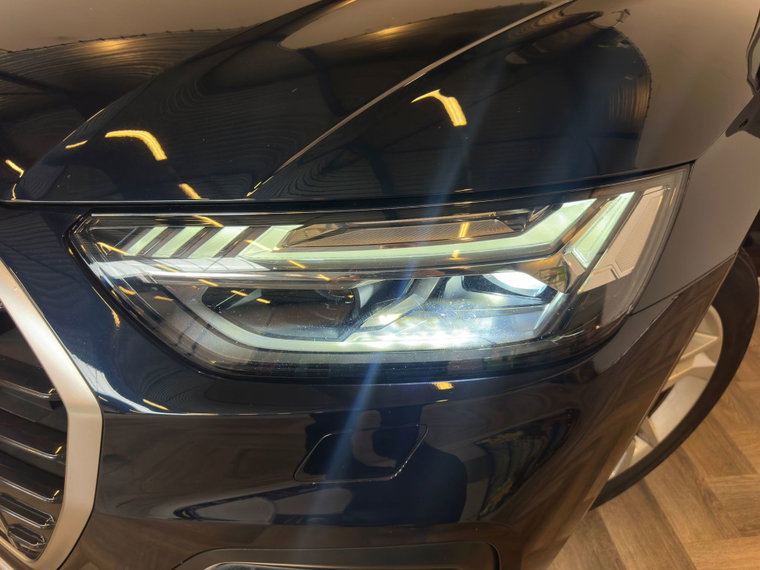 Vehicle Image 38