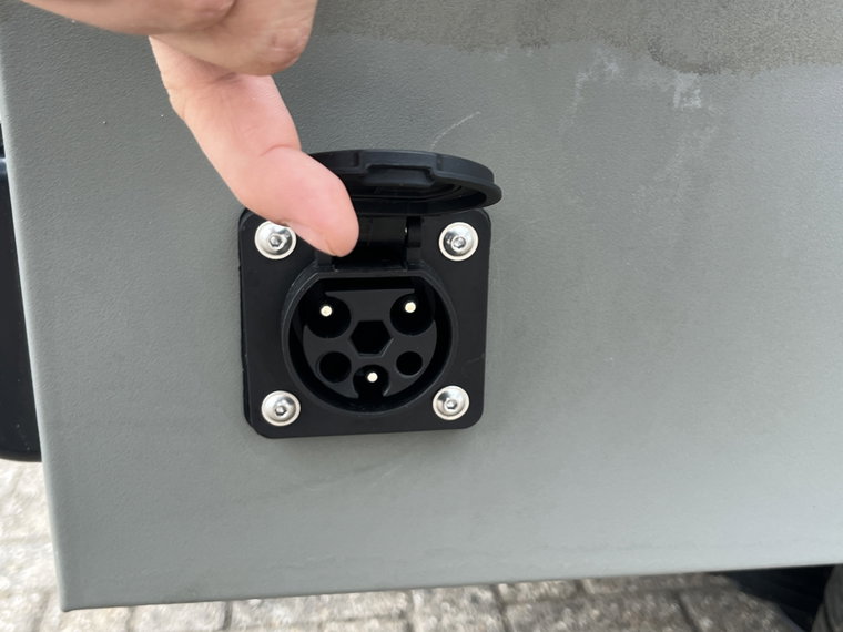 Vehicle Image 21