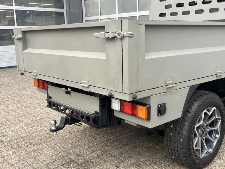 Vehicle Image 23