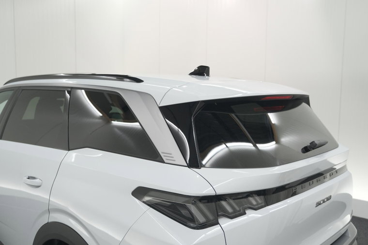 Vehicle Image 23