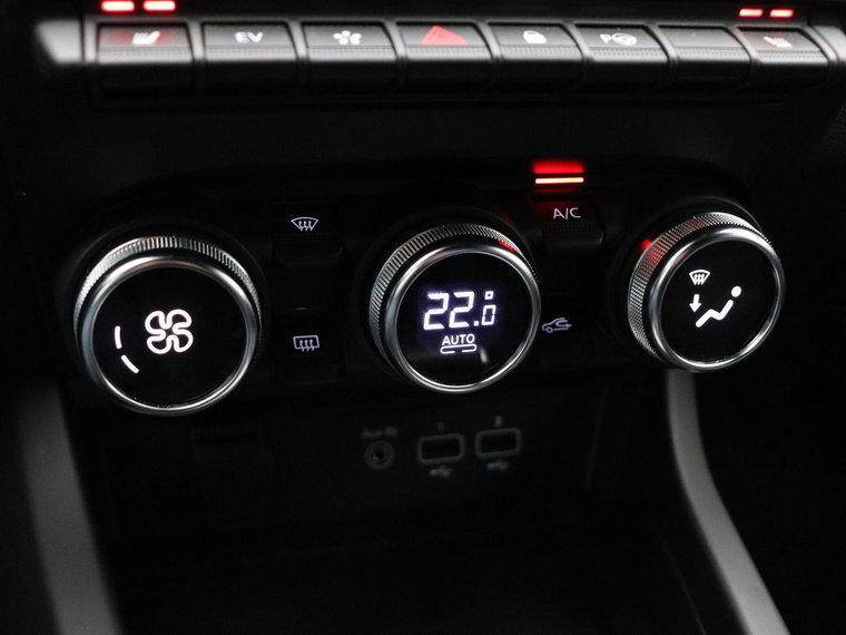 Vehicle Image 33