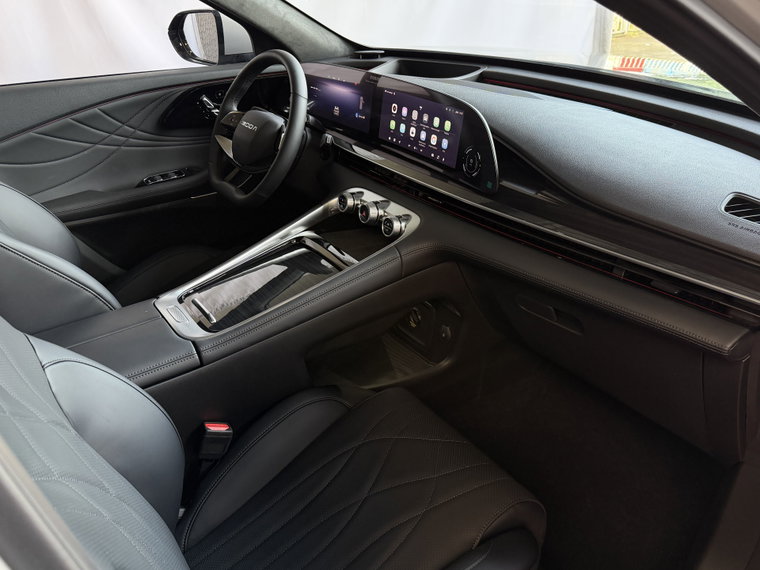 Vehicle Image 45