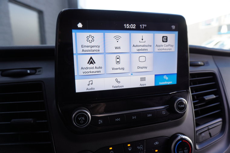 Vehicle Image 13
