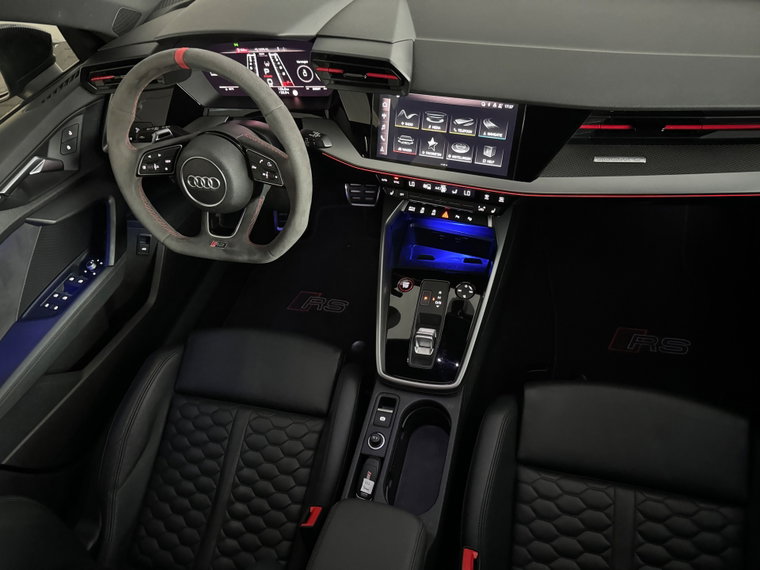 Vehicle Image 35