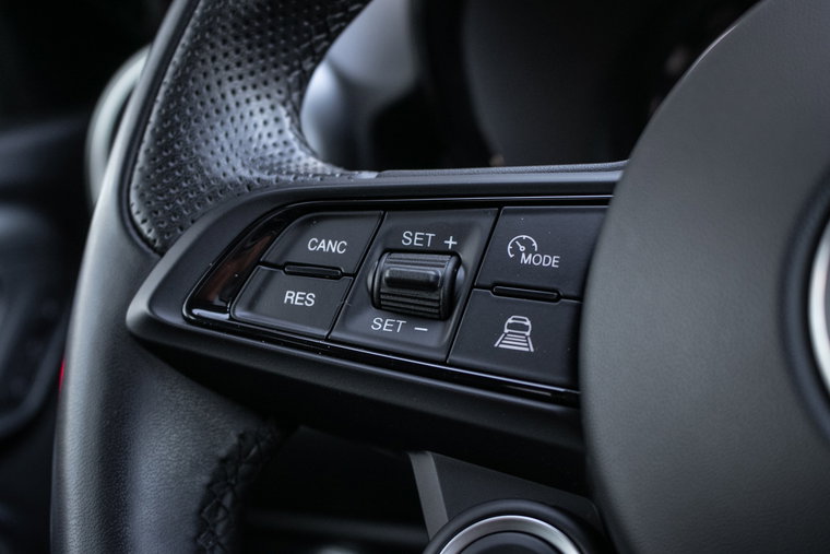 Vehicle Image 48