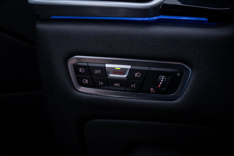 Vehicle Image 52