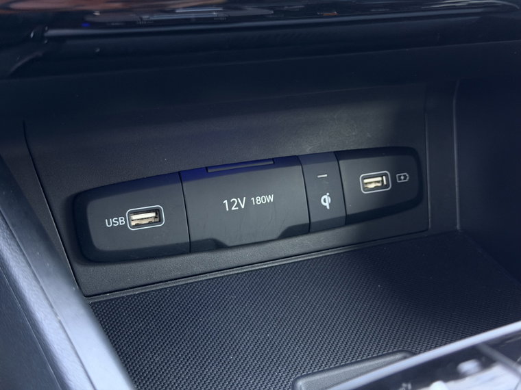 Vehicle Image 26
