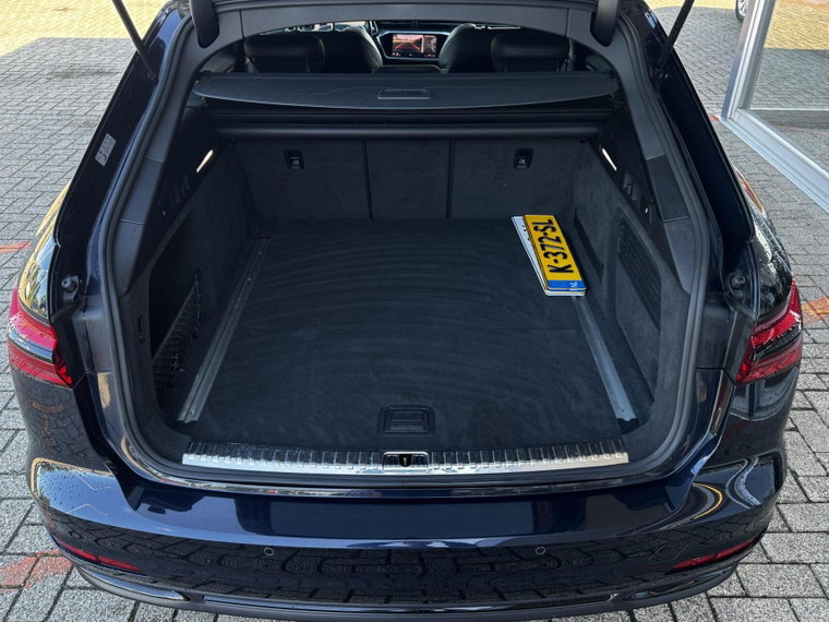 Vehicle Image 36