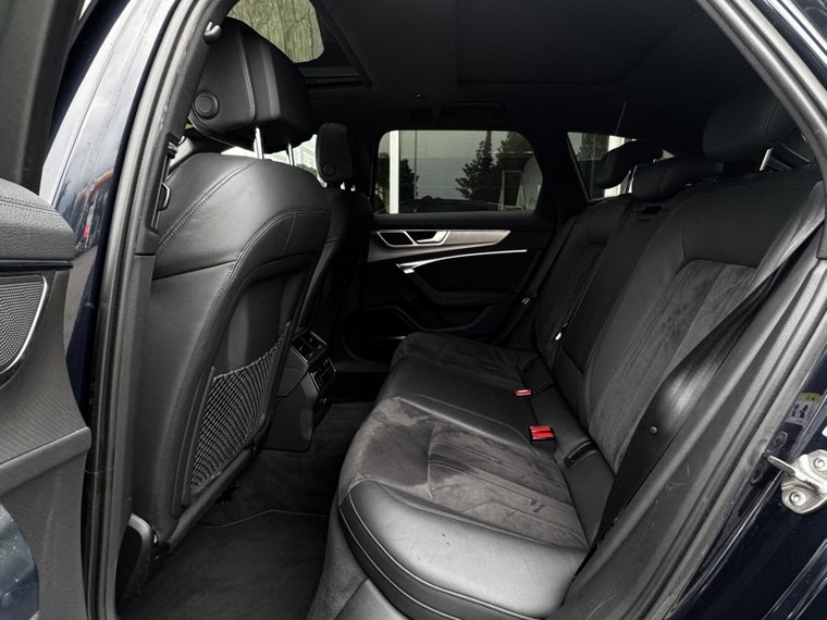 Vehicle Image 38