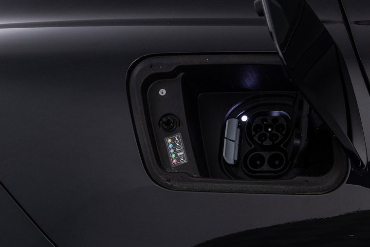 Vehicle Image 32