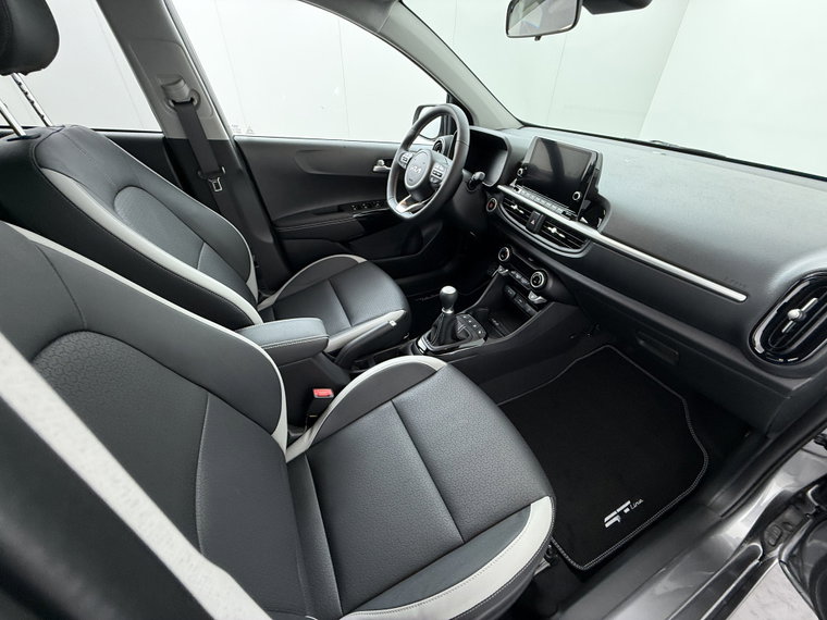 Vehicle Image 39