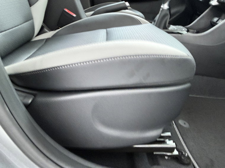 Vehicle Image 41