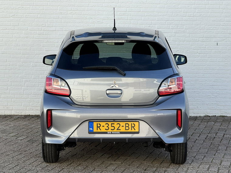 Vehicle Image 17