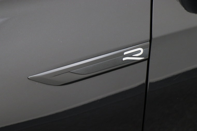 Vehicle Image 38