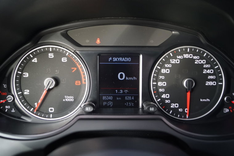 Vehicle Image 25