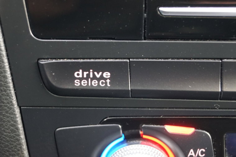 Vehicle Image 48
