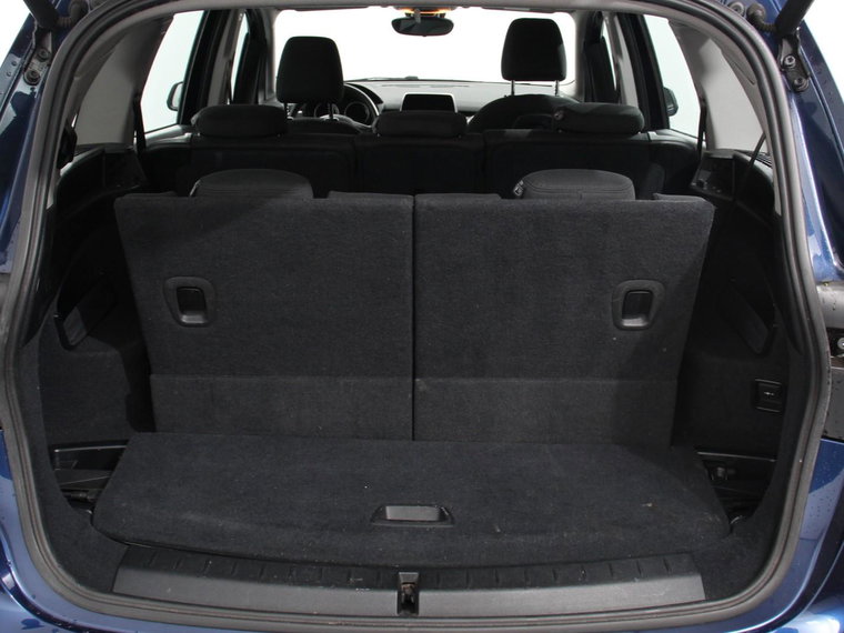 Vehicle Image 38
