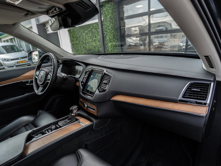 Vehicle Image 40