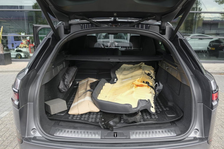 Vehicle Image 35