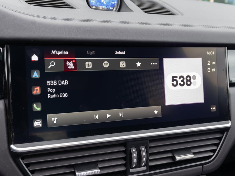 Vehicle Image 37