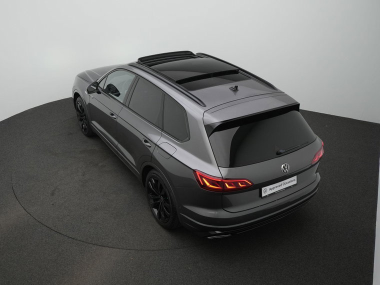 Vehicle Image 32