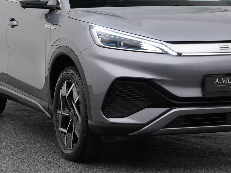 Vehicle Image 17