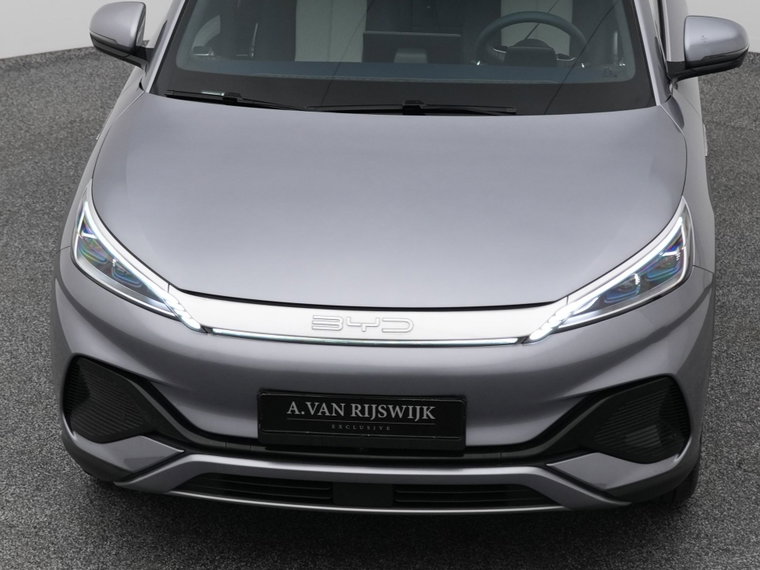 Vehicle Image 30