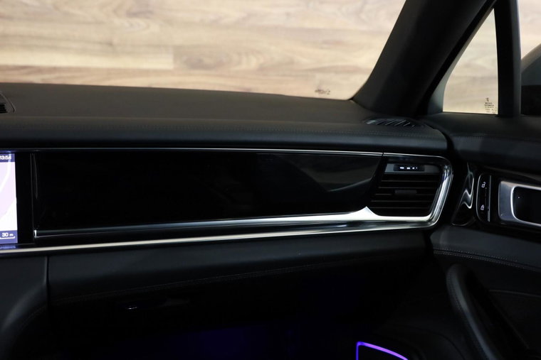 Vehicle Image 37