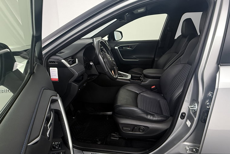 Vehicle Image 21