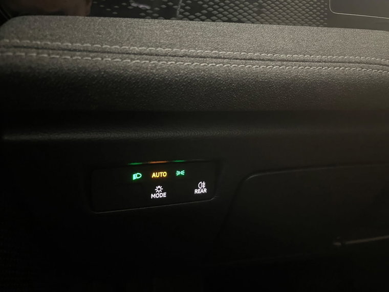 Vehicle Image 27