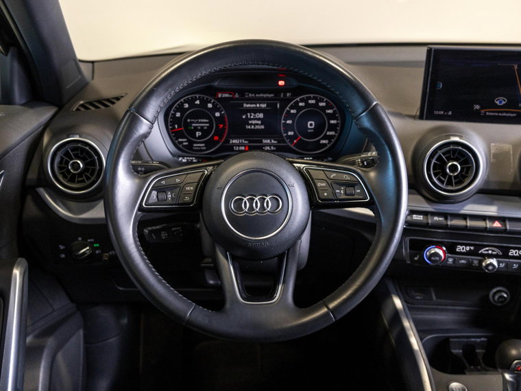 Vehicle Image 19