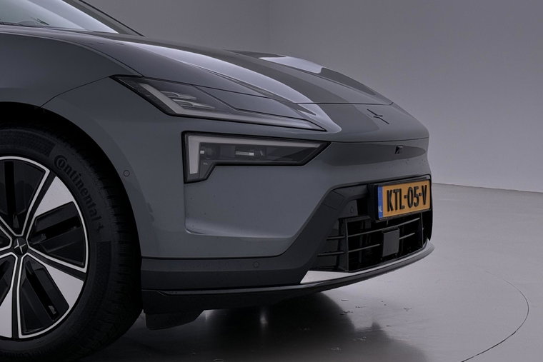 Vehicle Image 53