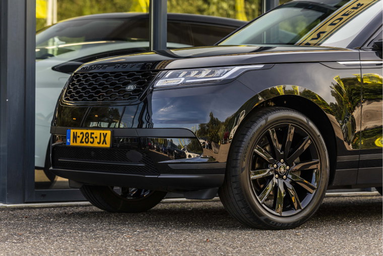 Vehicle Image 21