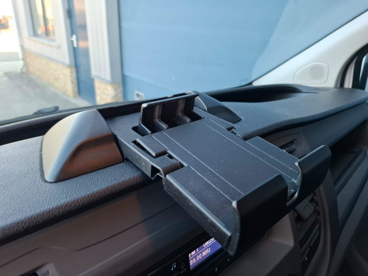 Vehicle Image 33