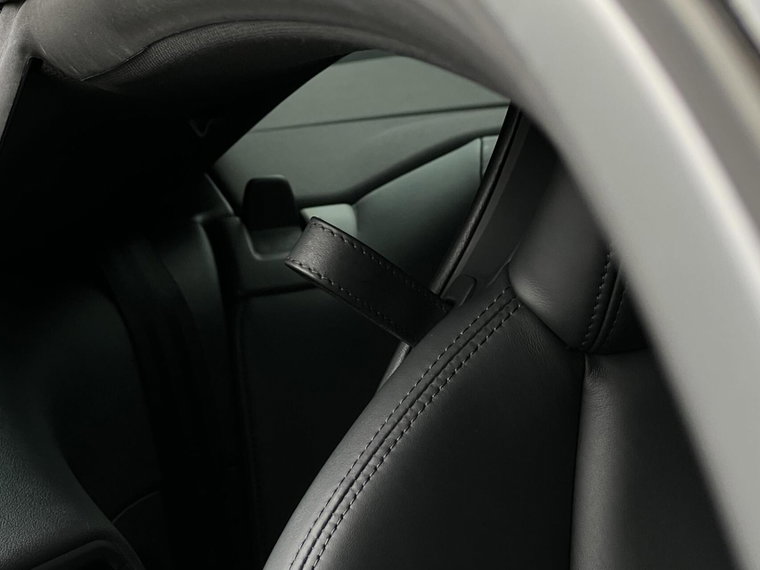 Vehicle Image 38