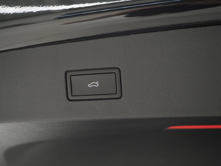 Vehicle Image 39