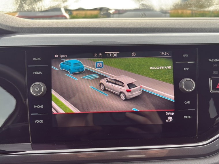 Vehicle Image 22