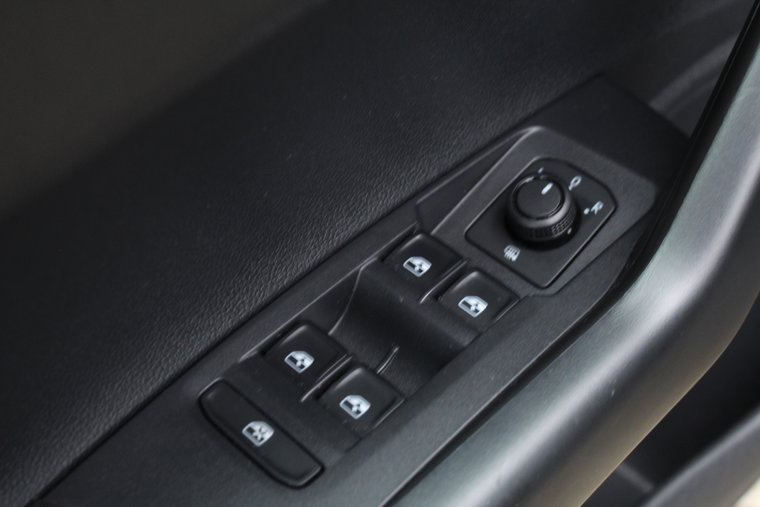 Vehicle Image 24