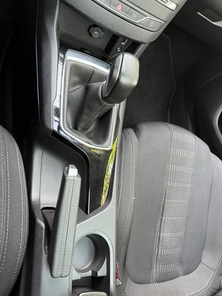 Vehicle Image 20