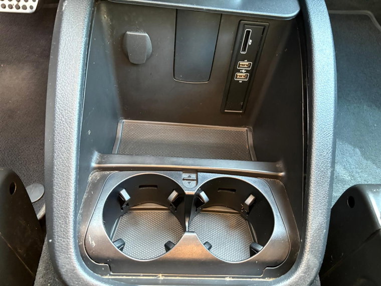 Vehicle Image 24
