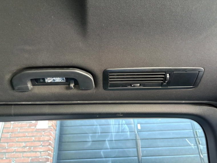 Vehicle Image 40