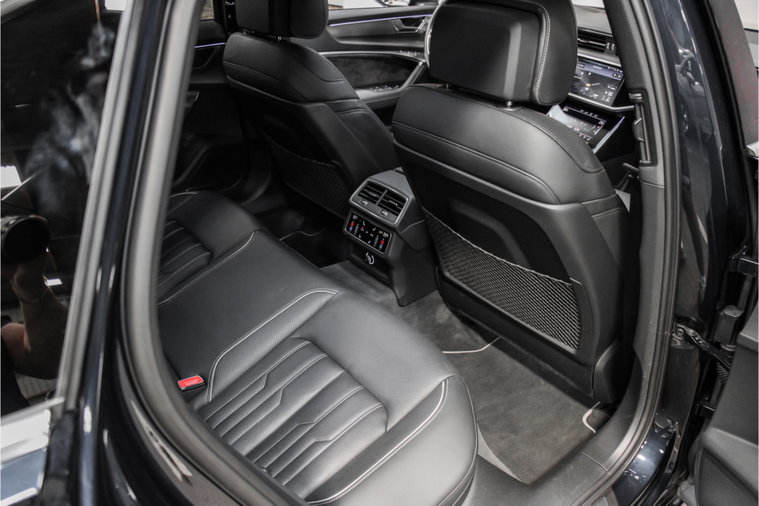 Vehicle Image 60