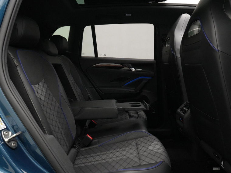 Vehicle Image 50