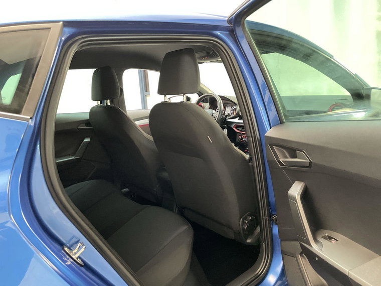 Vehicle Image 18